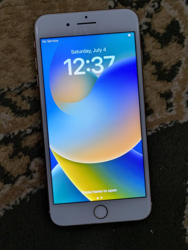 Apple iPhone 8 Plus 5