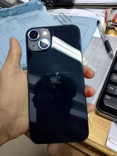 Apple iPhone 13