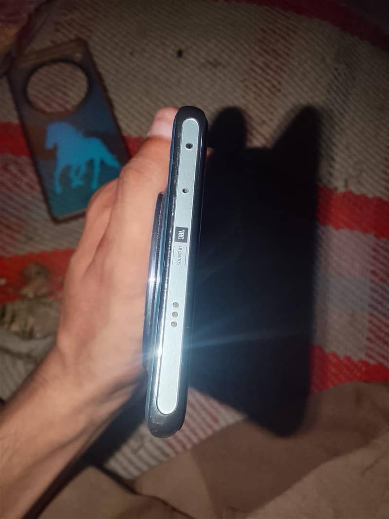 Infinix Zero 40 4