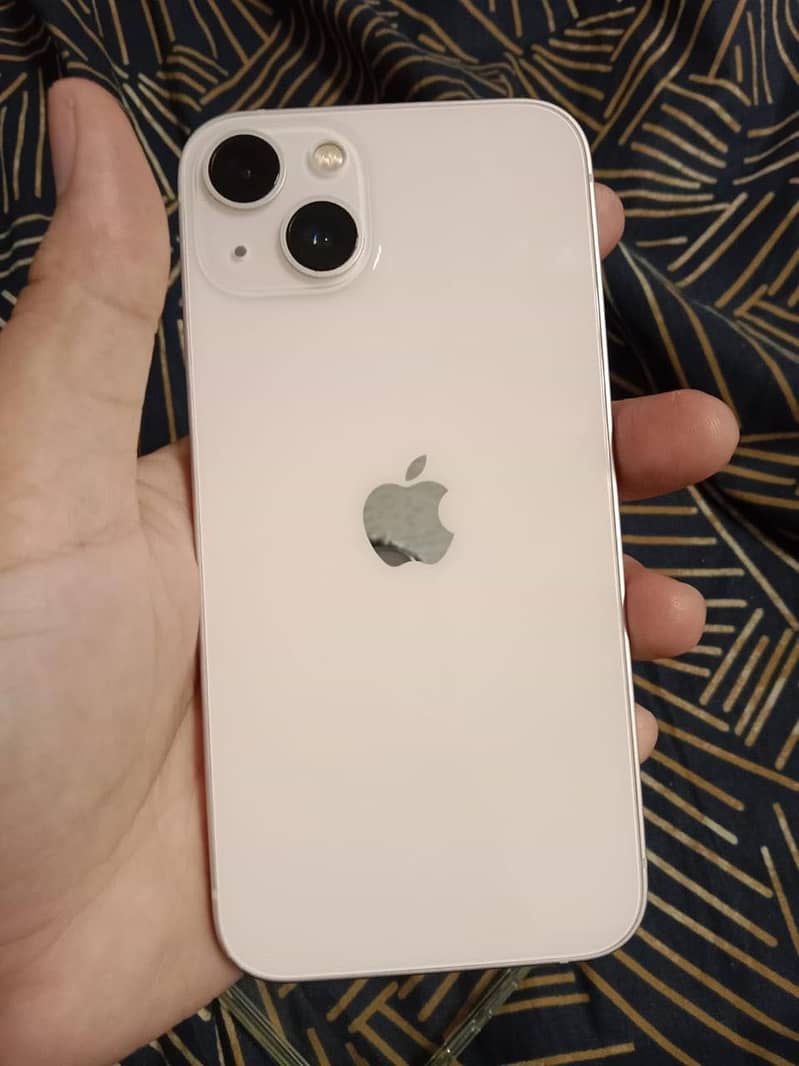 Apple iPhone 13 0