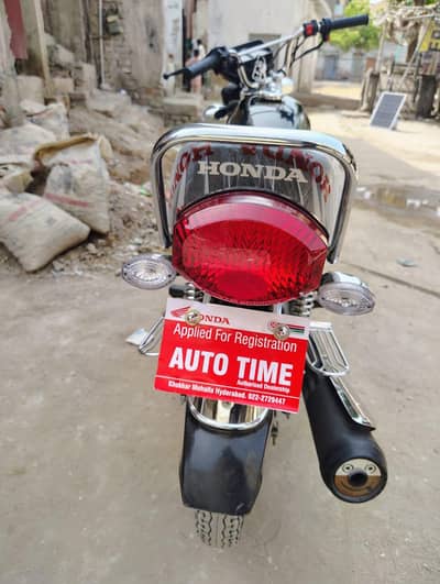 honda cg 125 special edition silver. . .