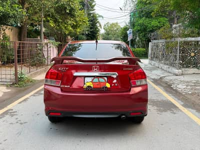 Honda City 2011 contact no 03214772498