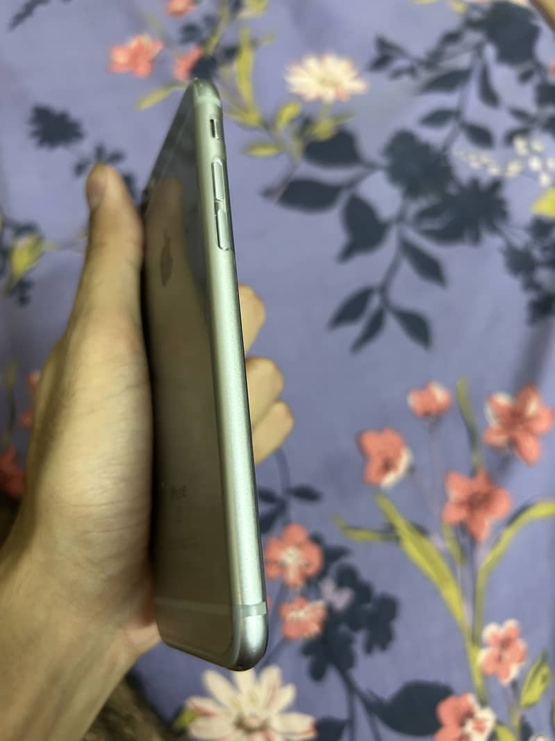 Apple iPhone 6S 2