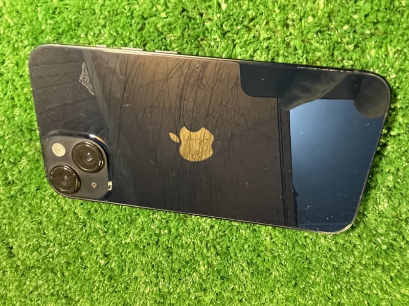 Apple iPhone 14 13