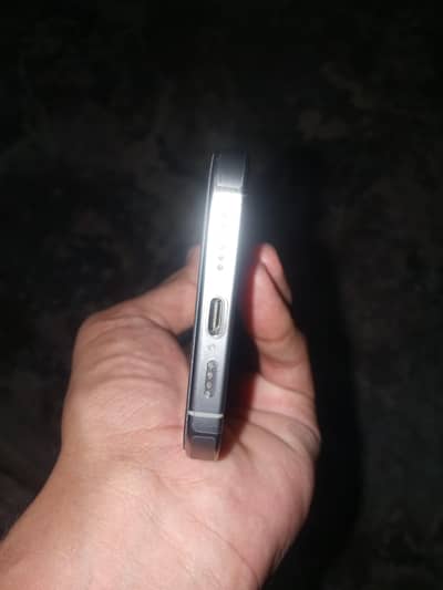Apple iPhone 15 Pro Max mdm