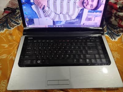 dell laptop brand new 4/ramm 160 hard urjent salee 03296225940 whatsap