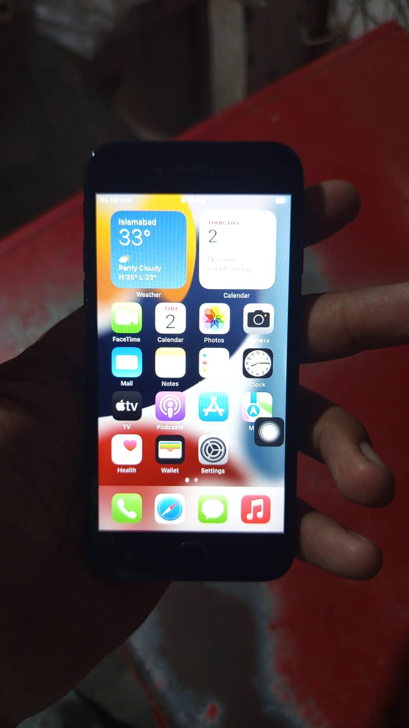 Apple iPhone 7 1