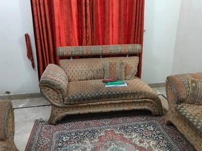 7 seater sofa set for urgent sale