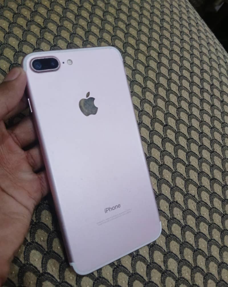 Apple iPhone 7 Plus 2