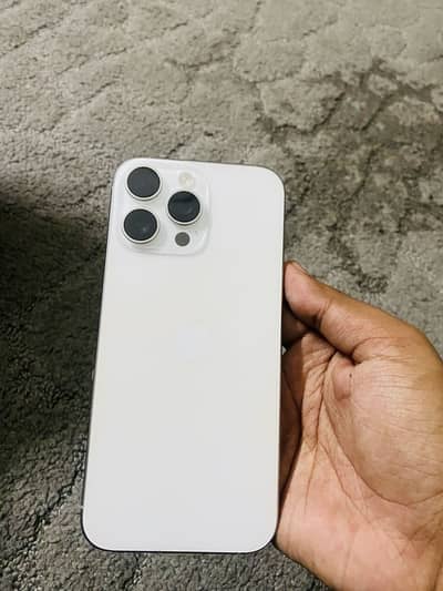 Apple iPhone 16 Pro Max jv