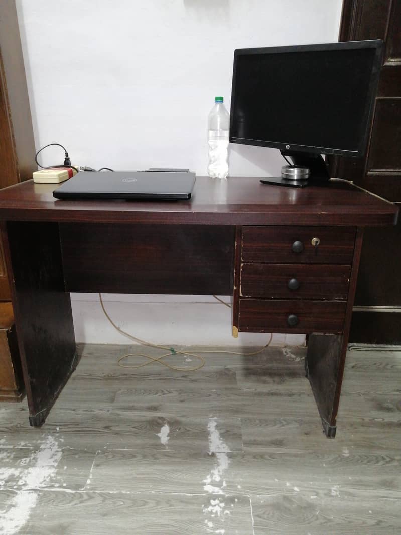 Office Table - Computer & Laptop Desk - Study / Meeting Table 5