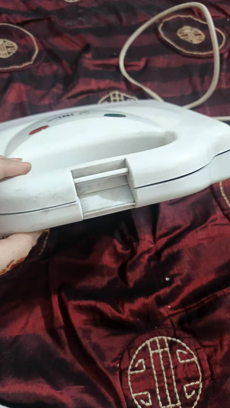 sandwich maker 6