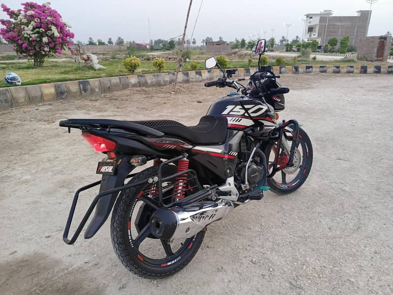 CB 150f 1