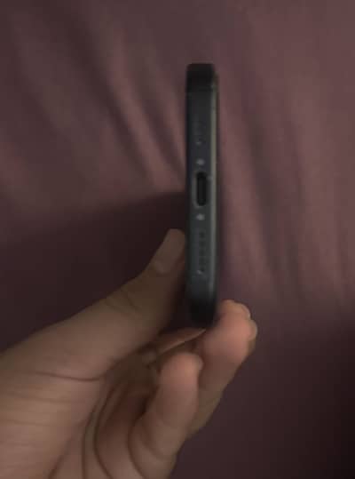 Apple iPhone 15