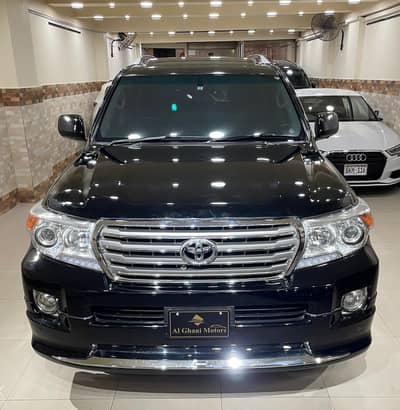 Toyota Land Cruiser ZX V8 (2011/16) model