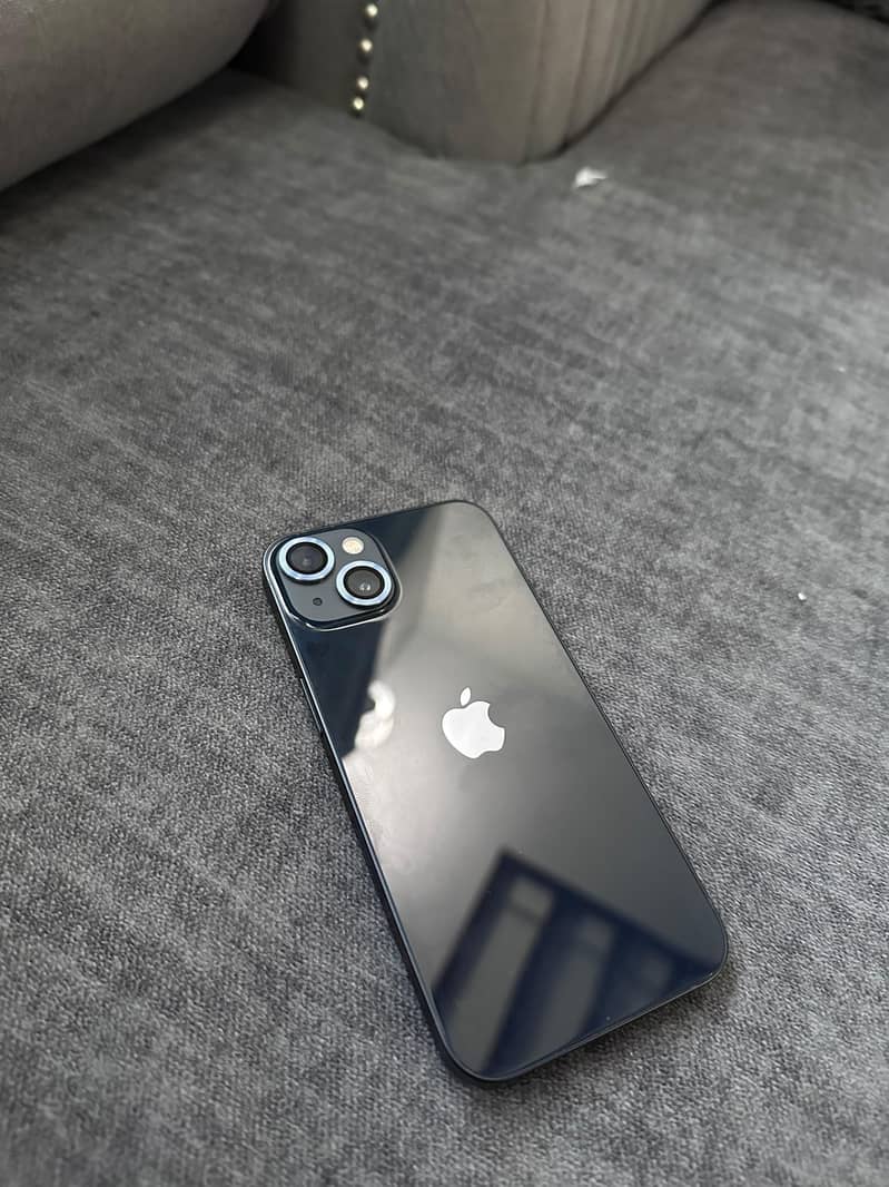 Apple iPhone 13 5