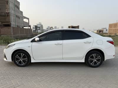 Toyota Corolla Altis Grande CVT-i 1.8 2018