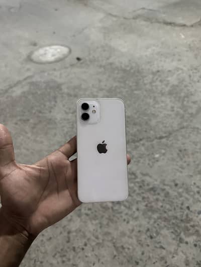 Apple iPhone 12