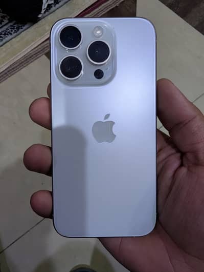 Apple iPhone 15 Pro