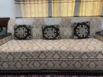 5 Seater Fabric Sofa Set - Beige Patterned - Good Condition