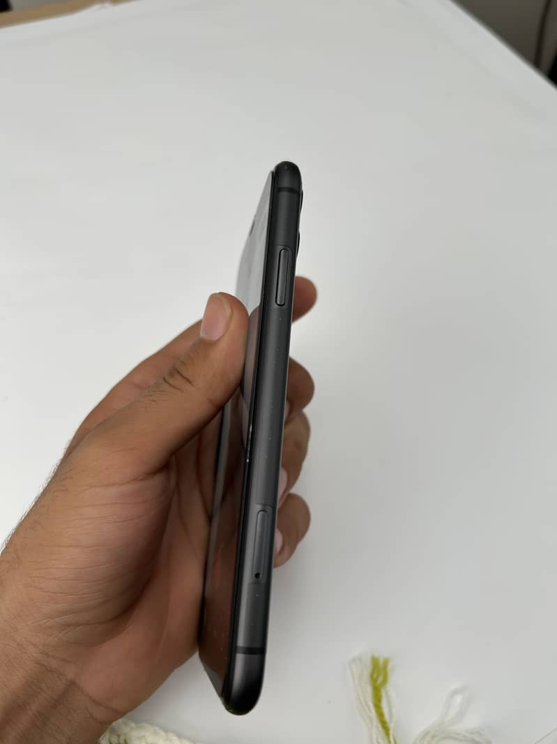 Apple iPhone 11 1