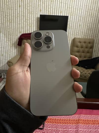 Apple iPhone 15 Pro jv