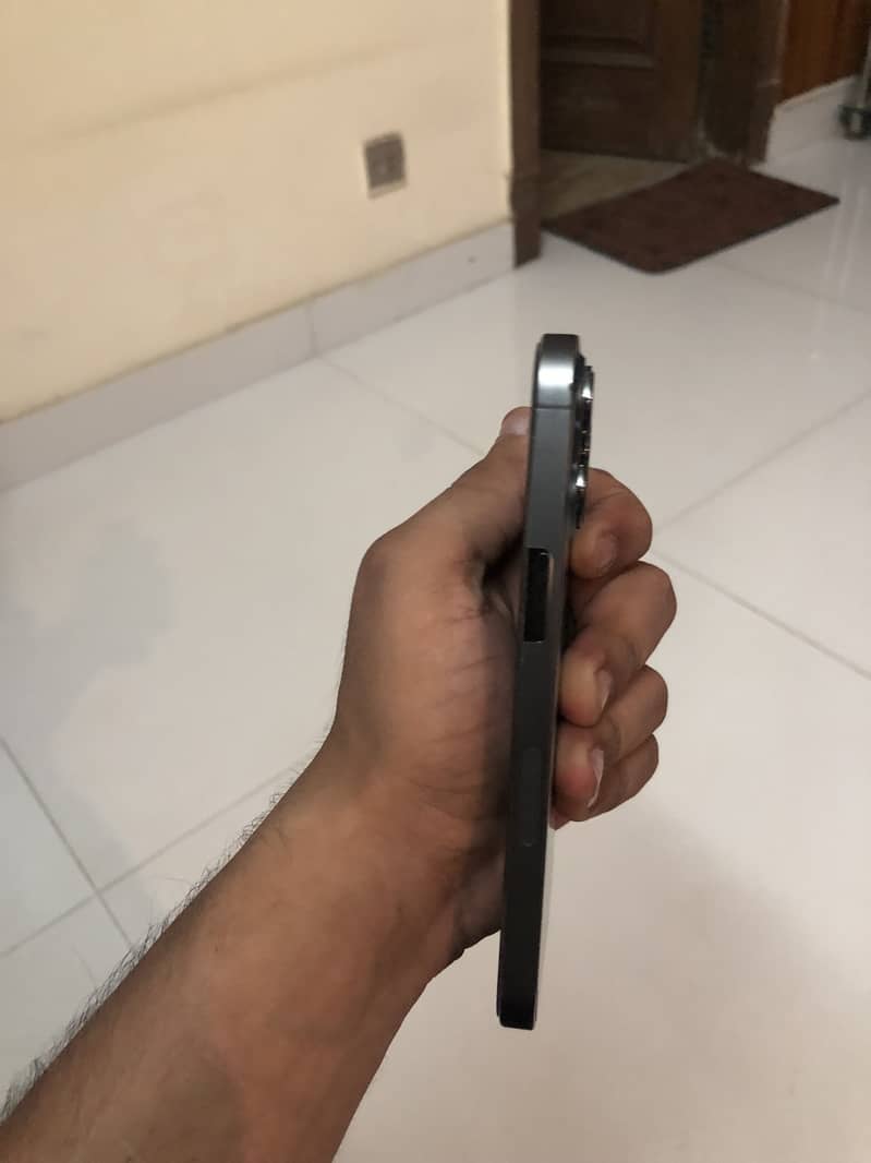 Apple iPhone 13 Pro 3