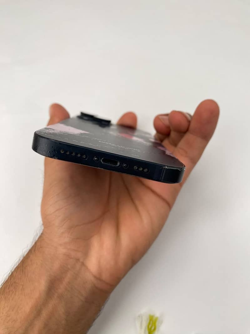 Apple iPhone 14 2