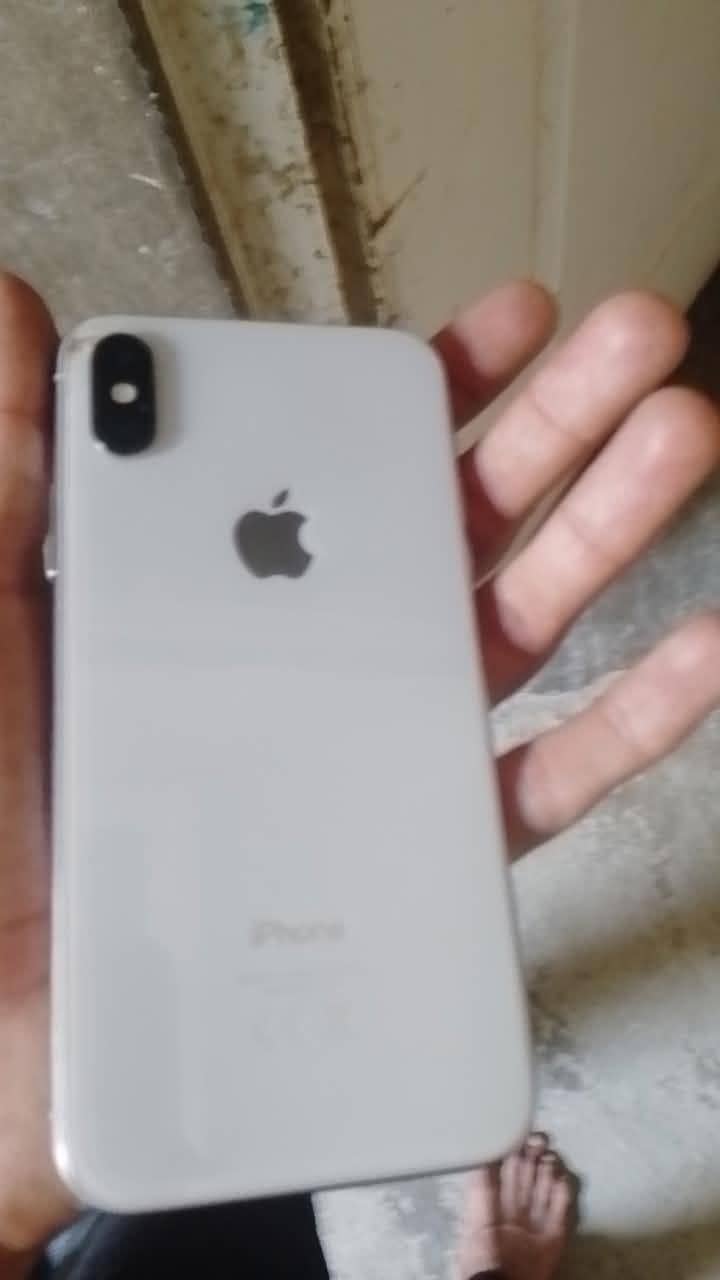 Apple iPhone X 3