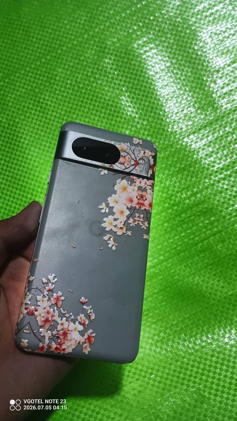 Google Pixel 8 1
