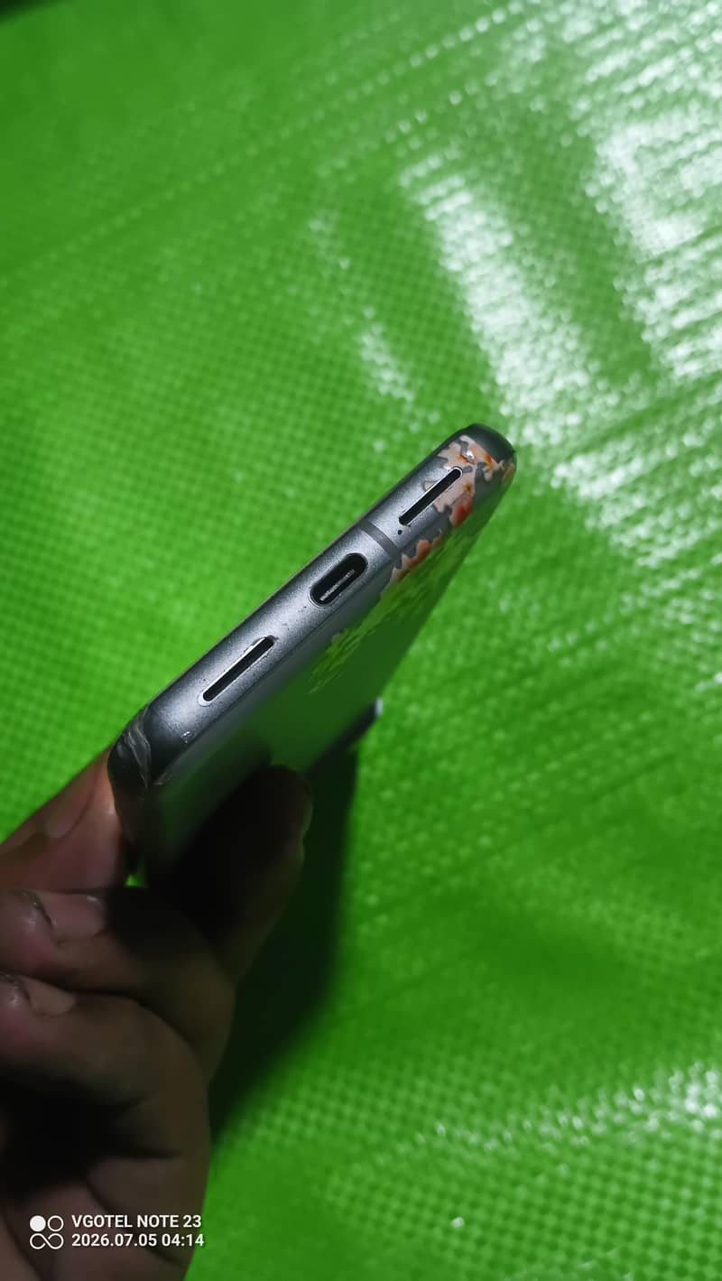 Google Pixel 8 2