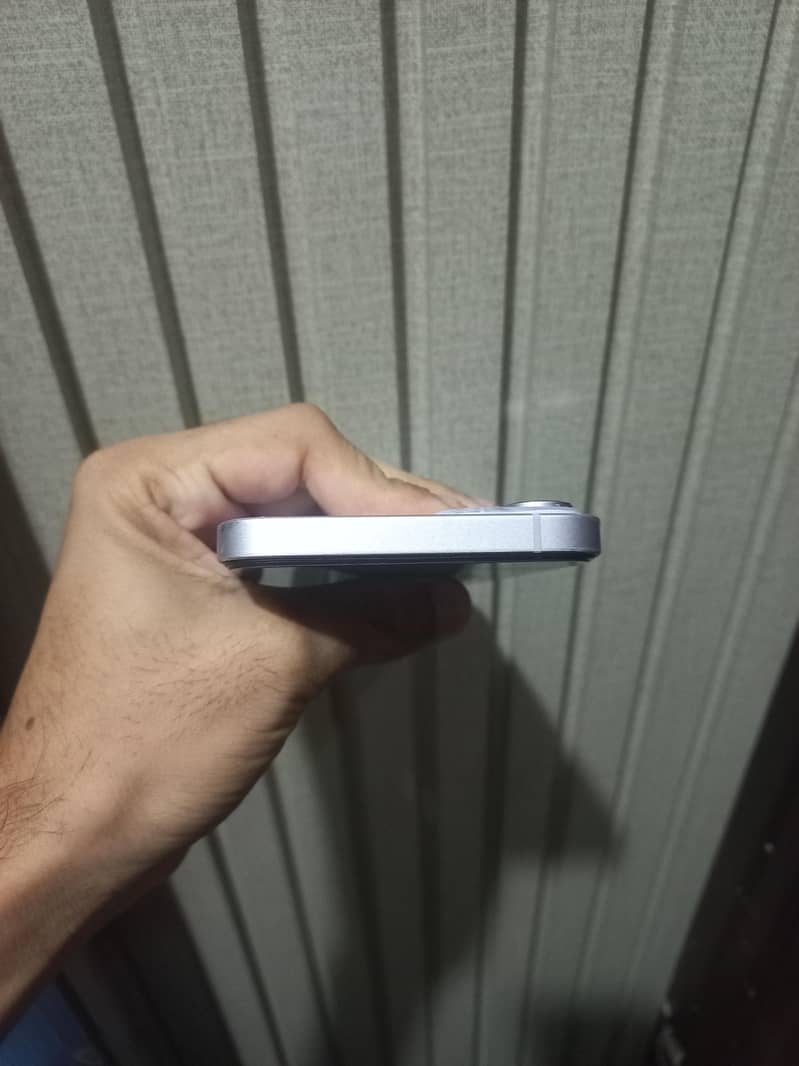 Apple iPhone 14 plus 4