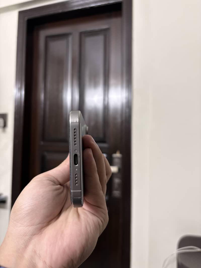 Iphone 15 pro max 2