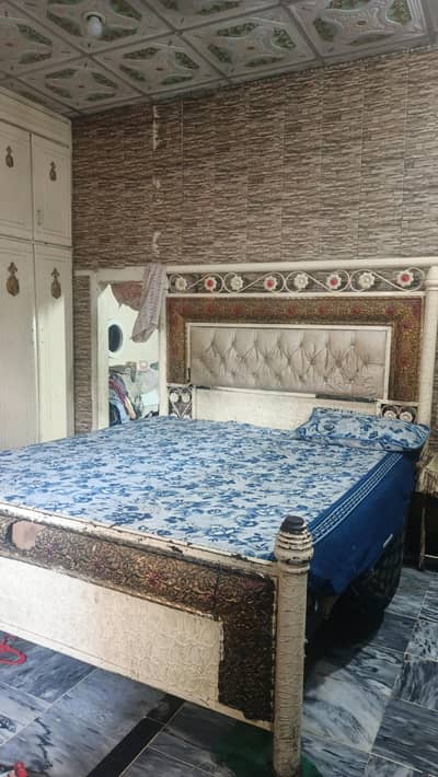 iron strong bed full metal in used