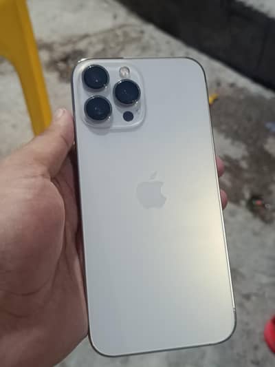 iPhone 13 Pro Max 256 gold  jv exchange possible