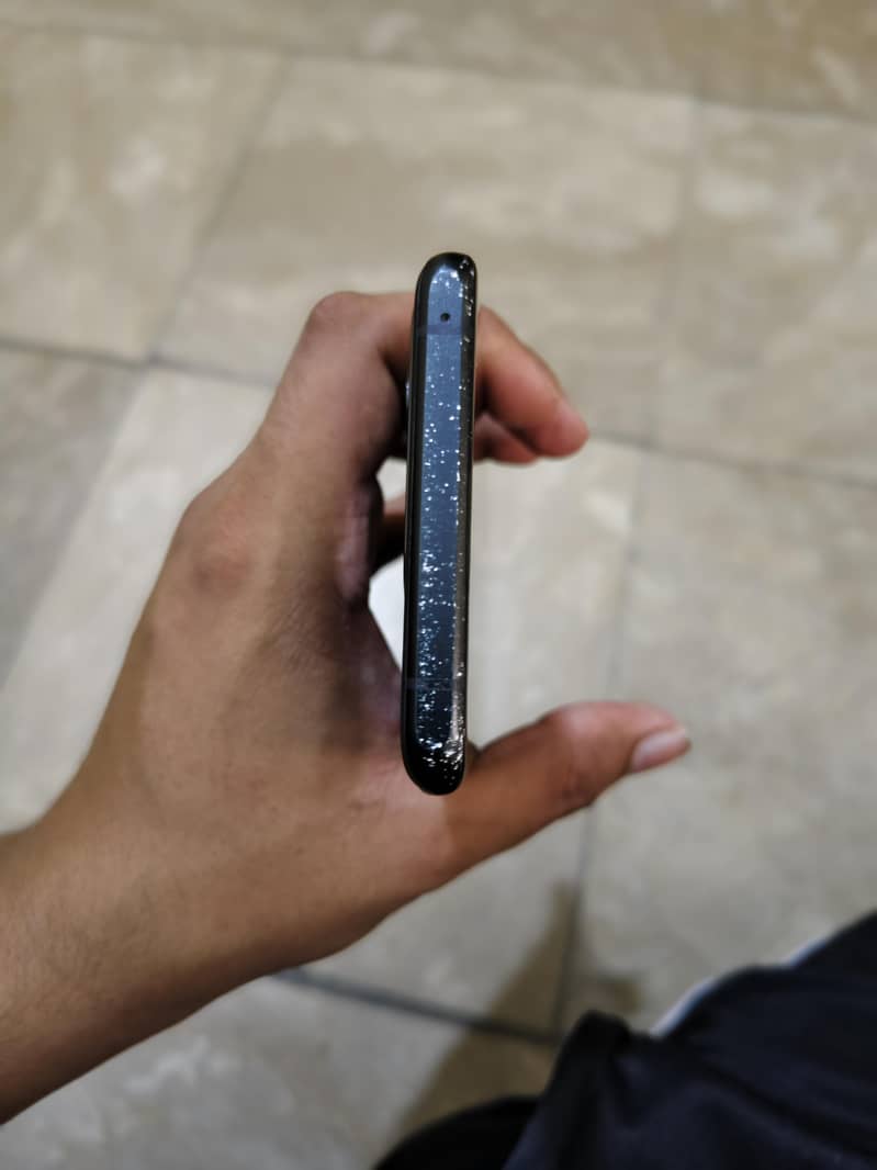 One Plus 10 Pro 4