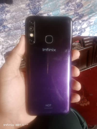 Infinix Hot 8