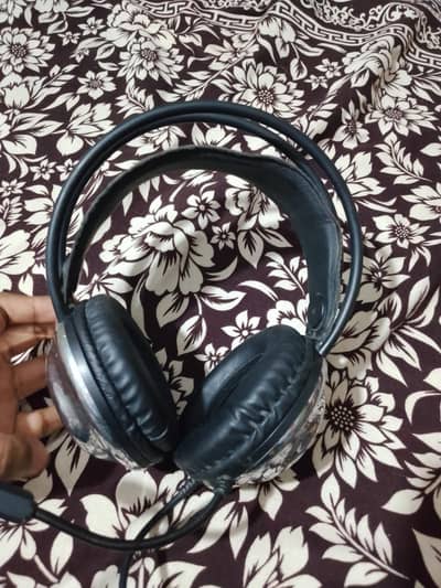 Lenovo think plus original headphon mic kharab he sound  achi he