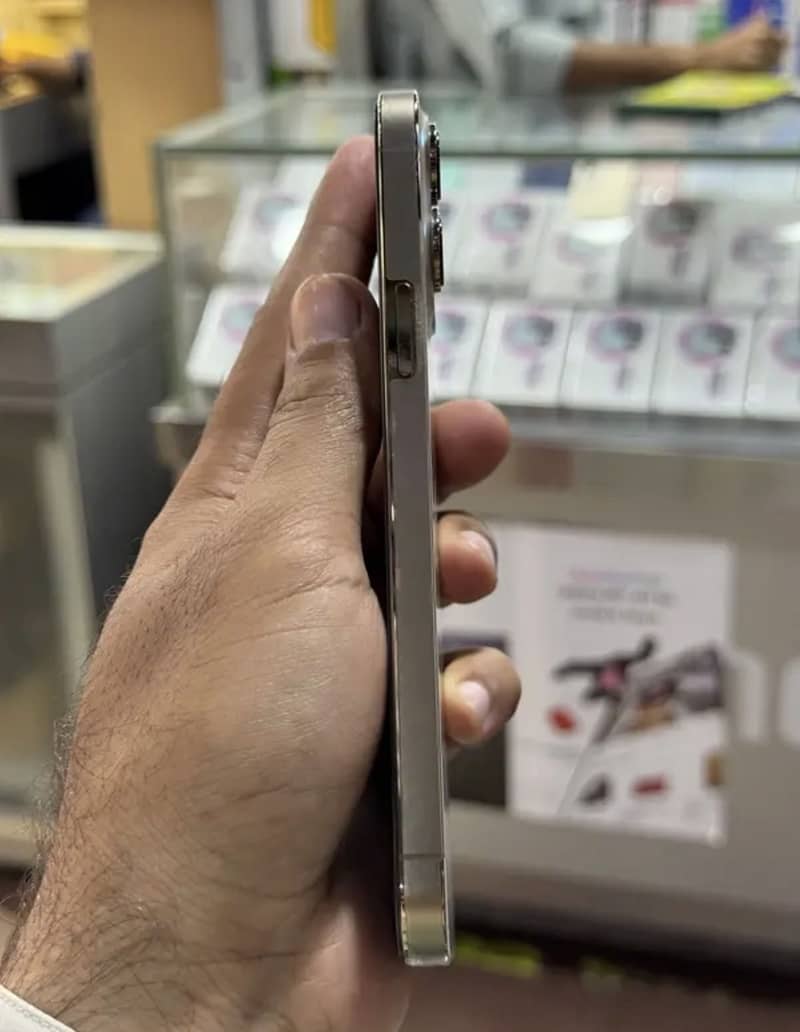 iPhone 13 Pro Max 3