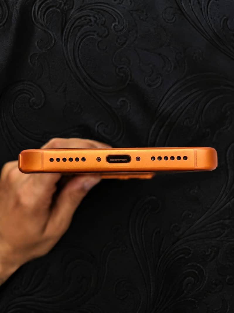 Apple iPhone 17 Pro Max 1
