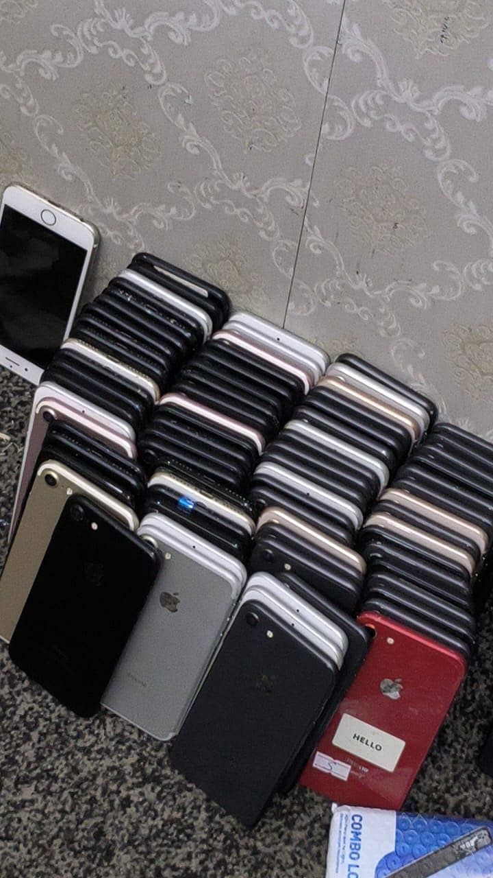 Apple iPhone 7 3
