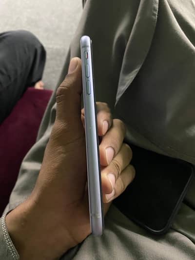 Apple iPhone 11