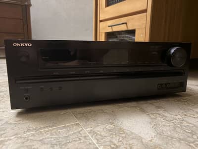 Onkyo 5.1 Amplifier