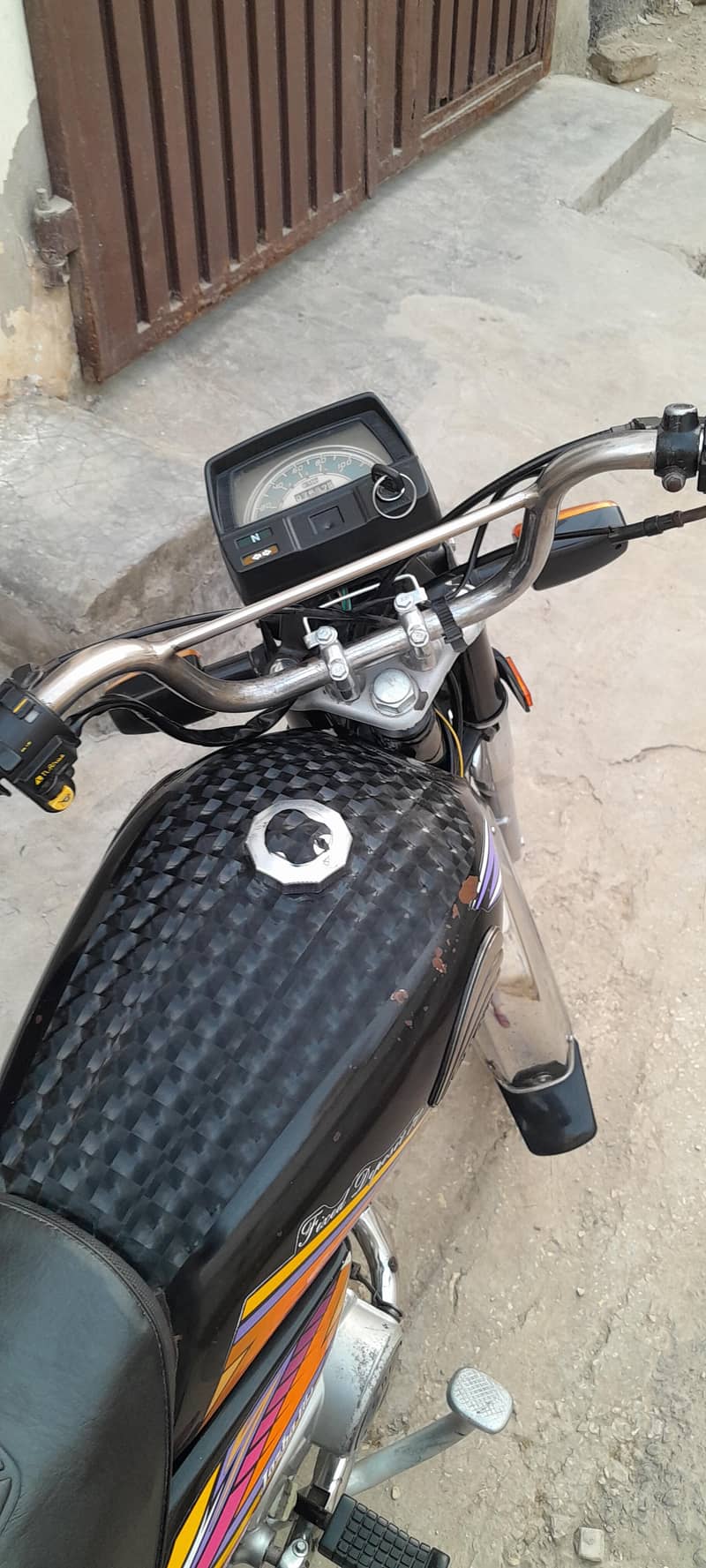 crwon 7