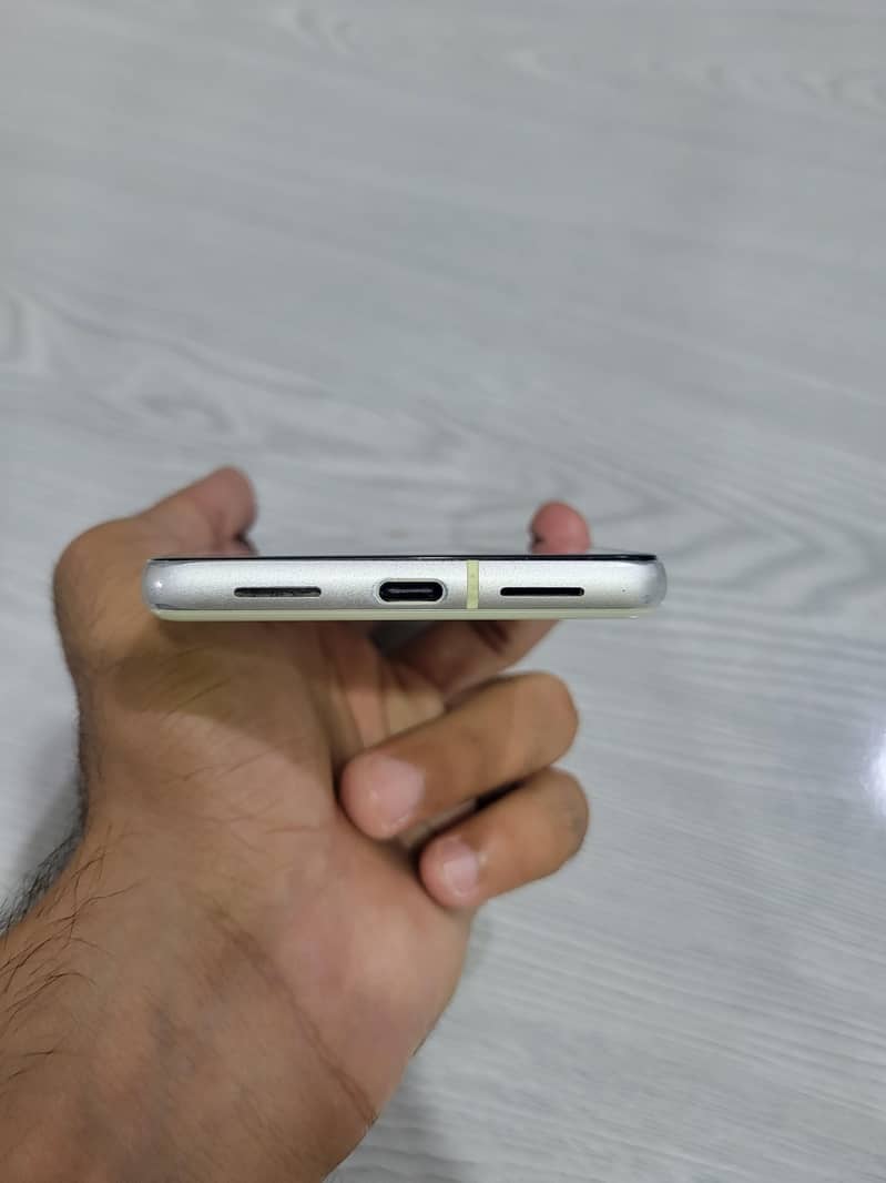 Google Pixel 7 3