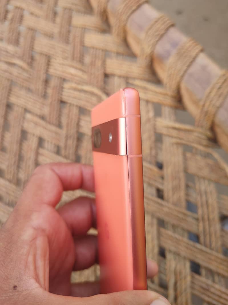 Google Pixel 7a 2