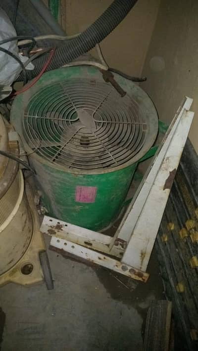 heavy exhaust fan very good condition