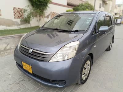 Seven Seater Toyota ISIS 2007 Automatic Genuine condition