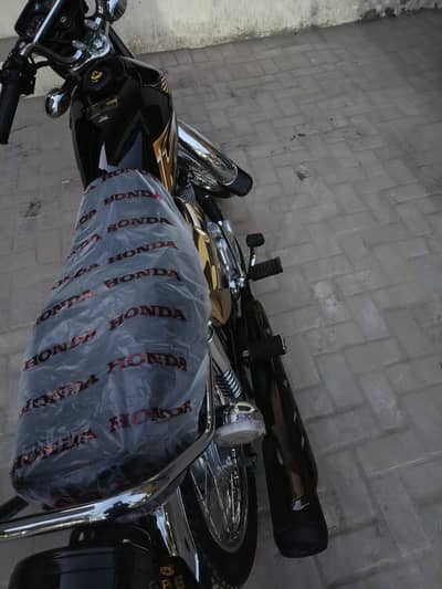 Honda cg 125 gold editions 25/26 ha total orignal bike ha all Punjab n