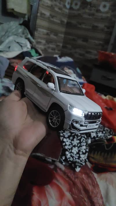 parado diecast model Openable doors bounet trunk